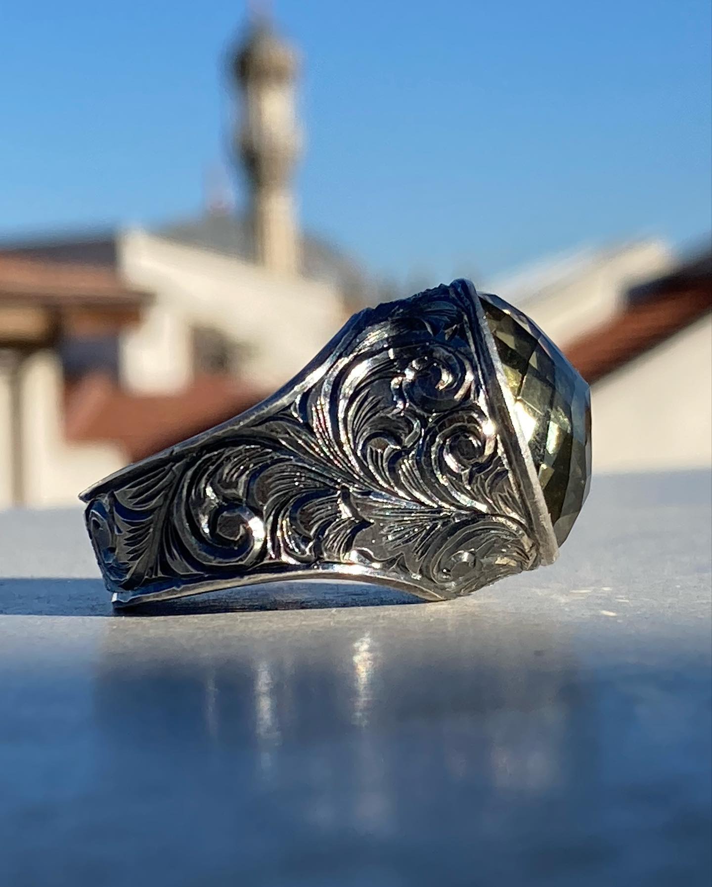 MÜCEVHER SANATI | Usta İşi El Kalem Gravür Kasa | Safir , Yakut Ve Dumanlı Quartz Taş | Tamamen Kişiye Özel | 925 Ayar Gümüş - Görsel 4